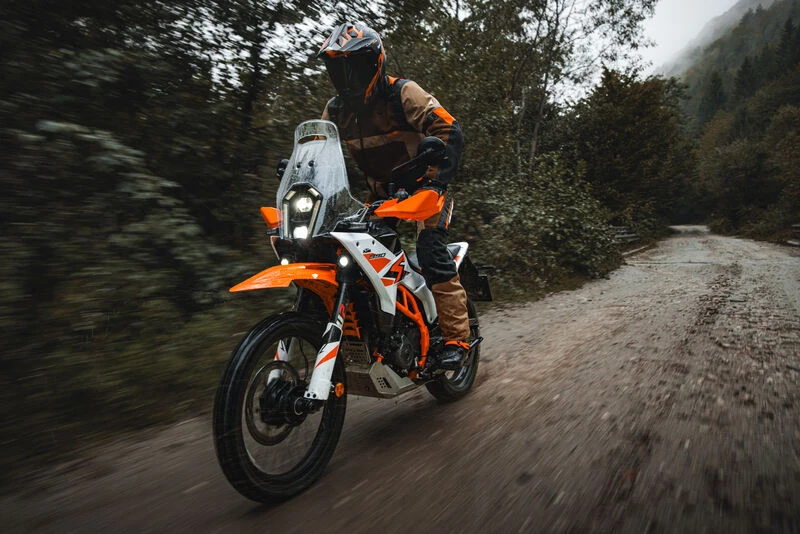 647209 MY25 KTM 390 ADVENTURE R KTM 390 ADVENTURE range