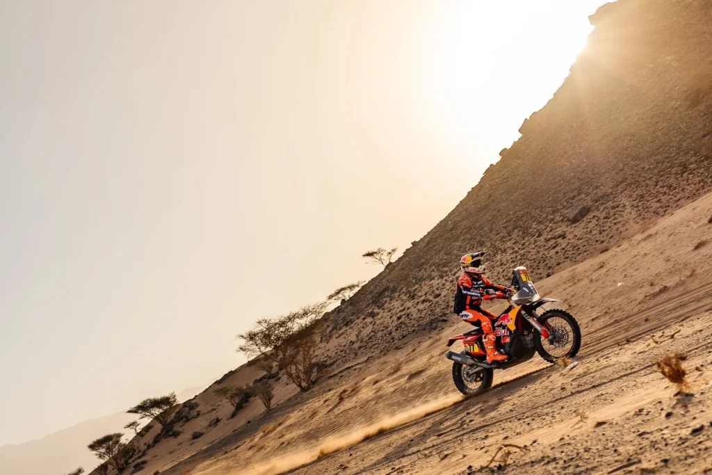 1 RDK26 Edophoto HelenaClancy ktm 9129